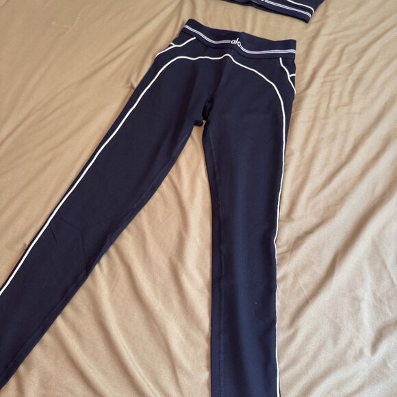 Black Alo Set - Picture 3 of 8